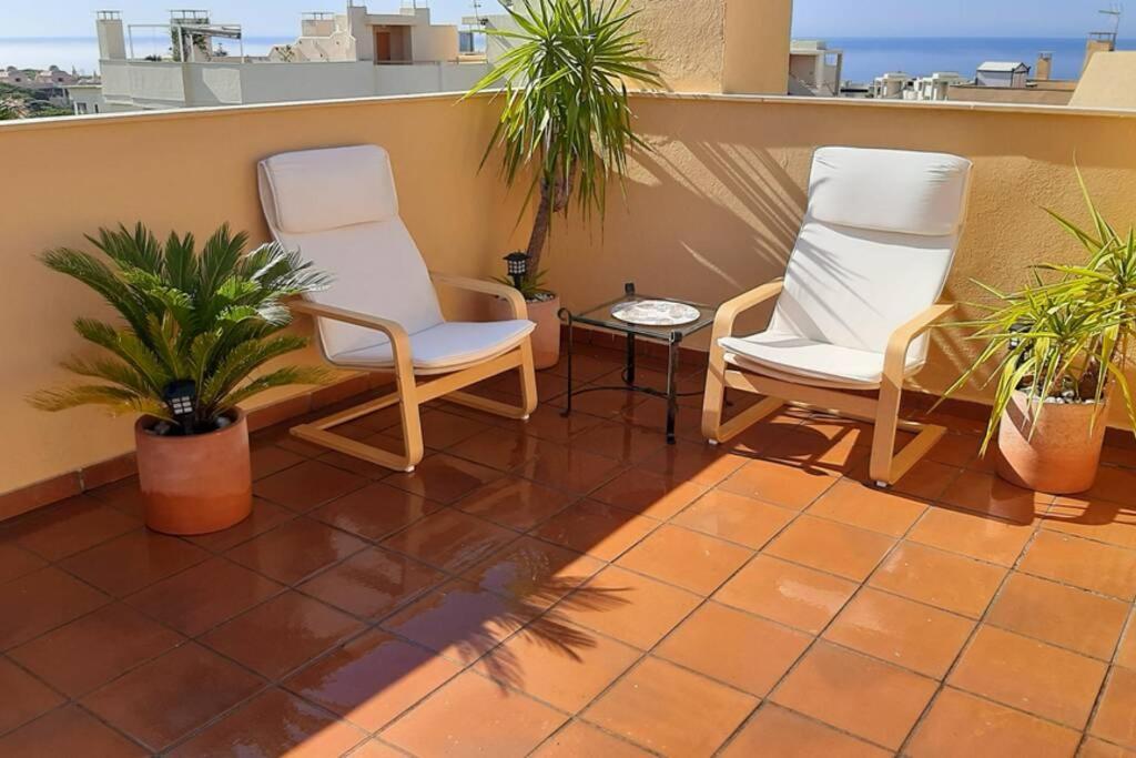 Atico Con Terraza Abierta/Open Terrace Apartment Mijas Kültér fotó